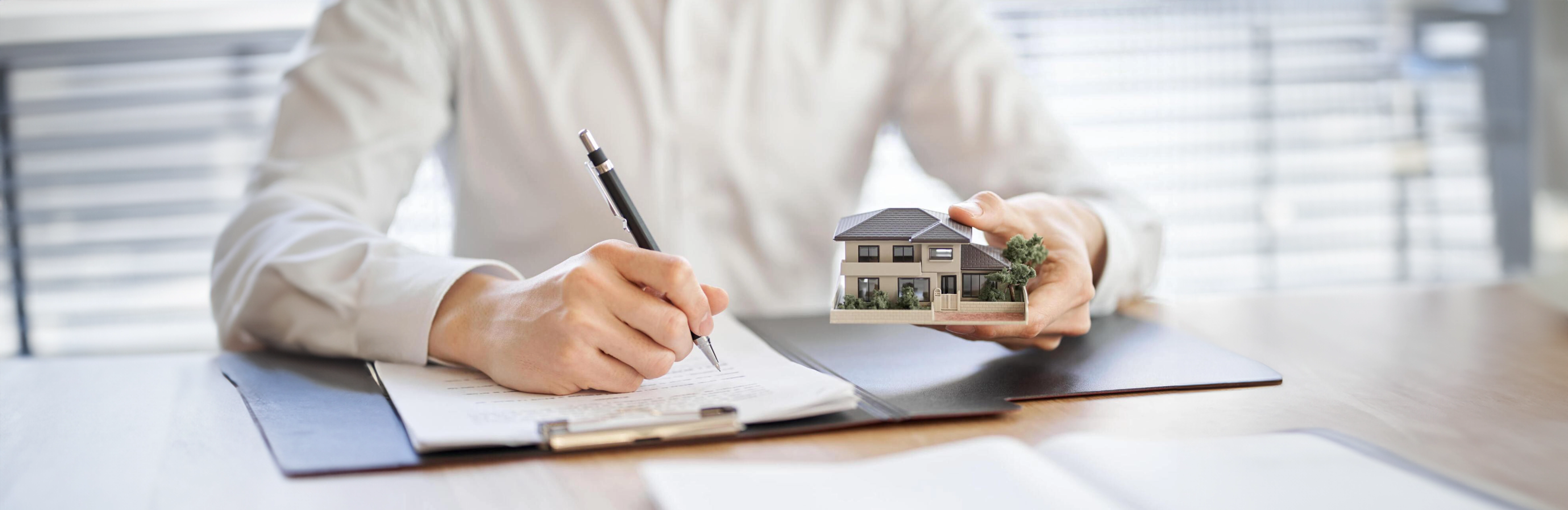 Things To Consider When Choosing A Real Estate Agent in India ...