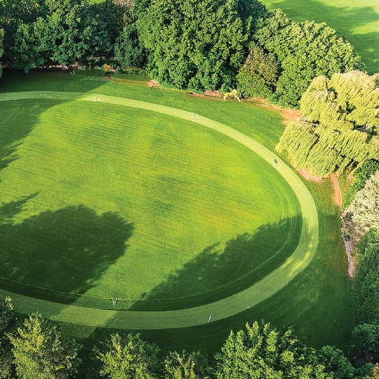 Godrej Miraya, Oval Lawn