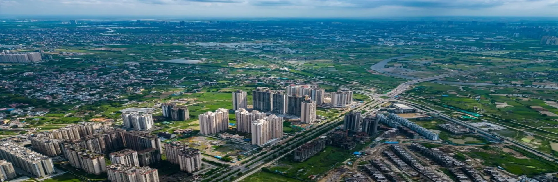 Top Luxury Flats in Noida